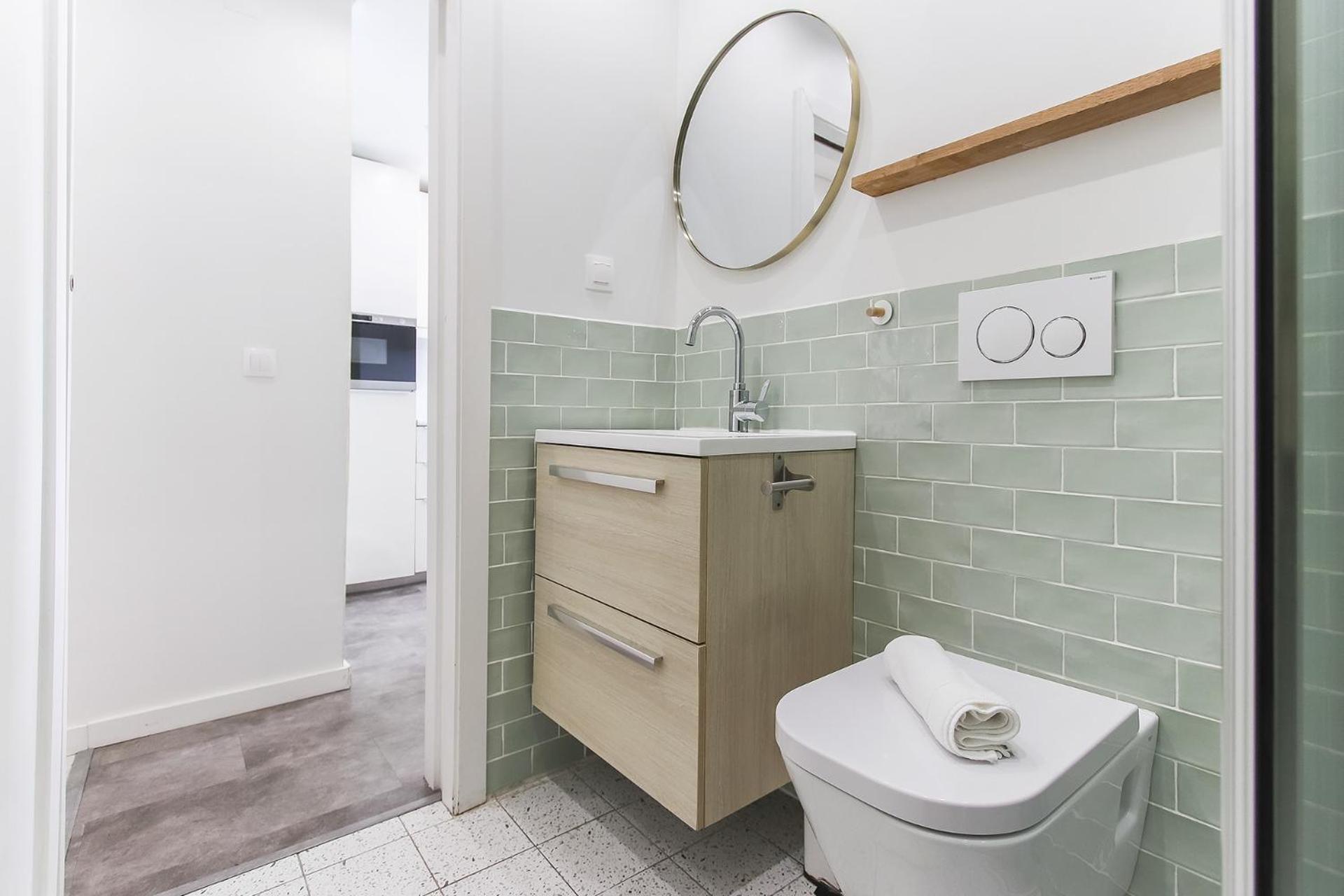 Downtown Charming Iii By Homing Apartment