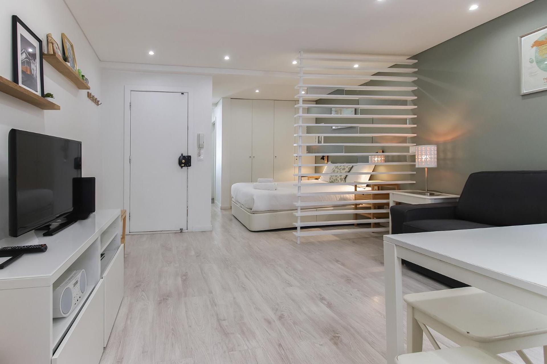 Apartment Downtown Charming Iii By Homing *